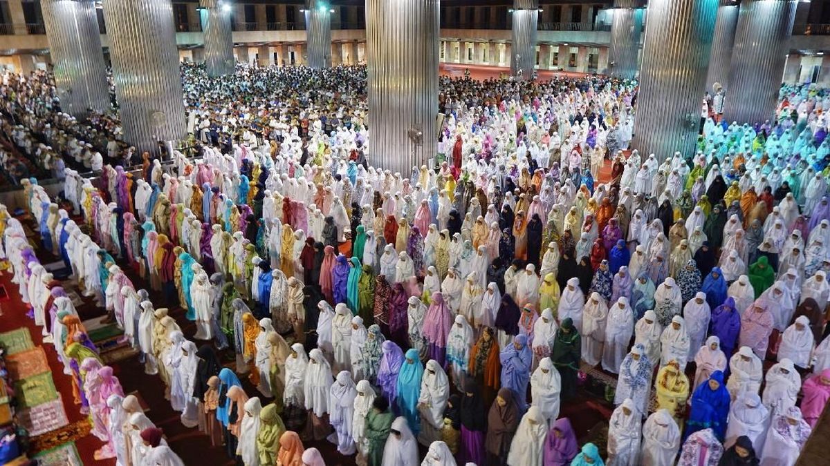 Masjid Milik Bersama: Mengembalikan Ruh Kebersamaan Umat